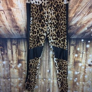 Leopard 🐆 Print Leggings